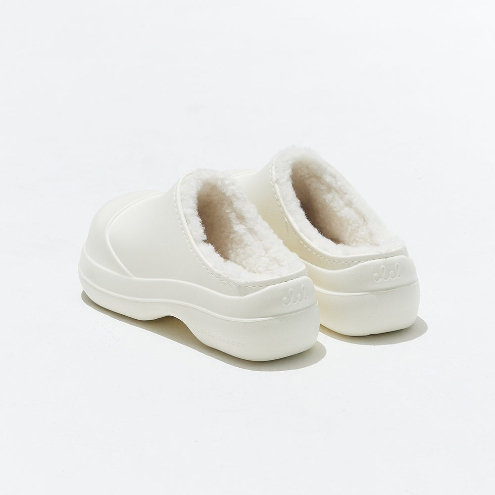 Wednesday Evening Winter Clog