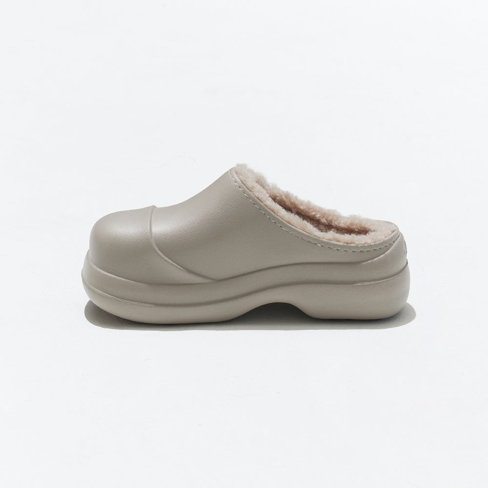 Wednesday Evening Winter Clog